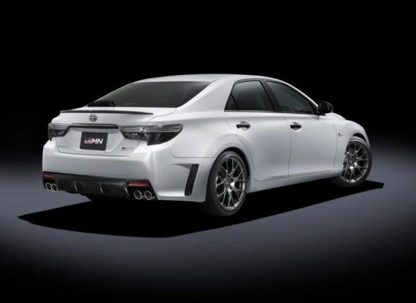 Toyota mark x 2019